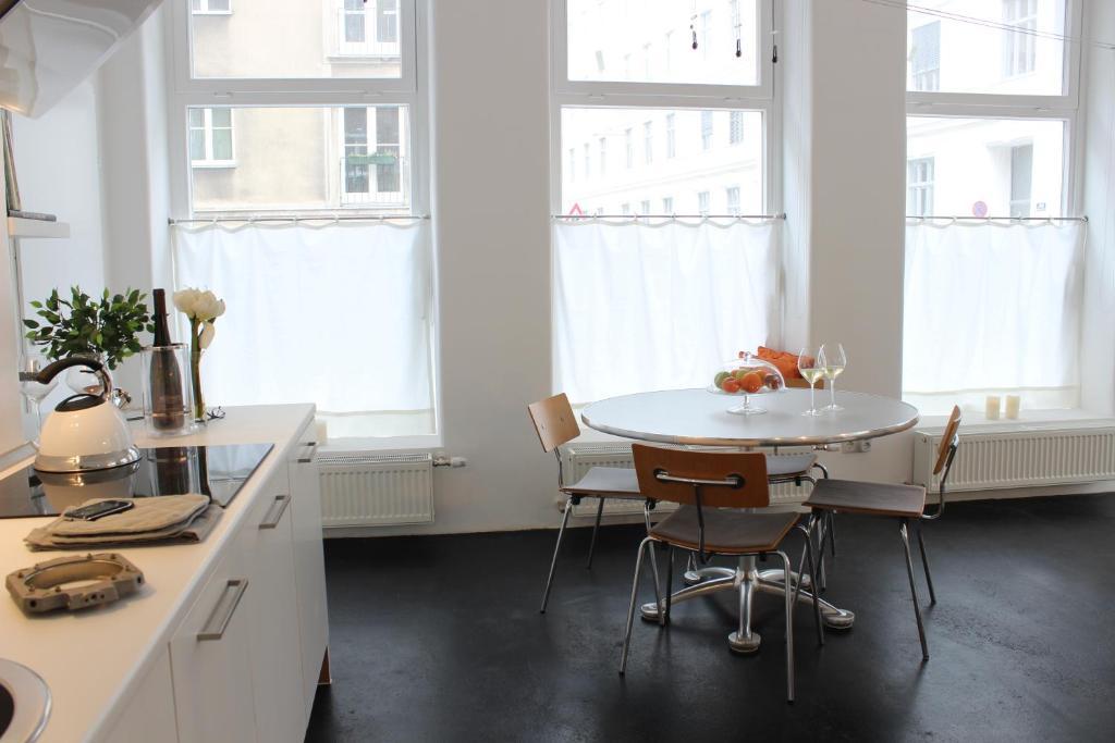 Streetview Wien - Premium Apartment Beim Belvedere Стая снимка