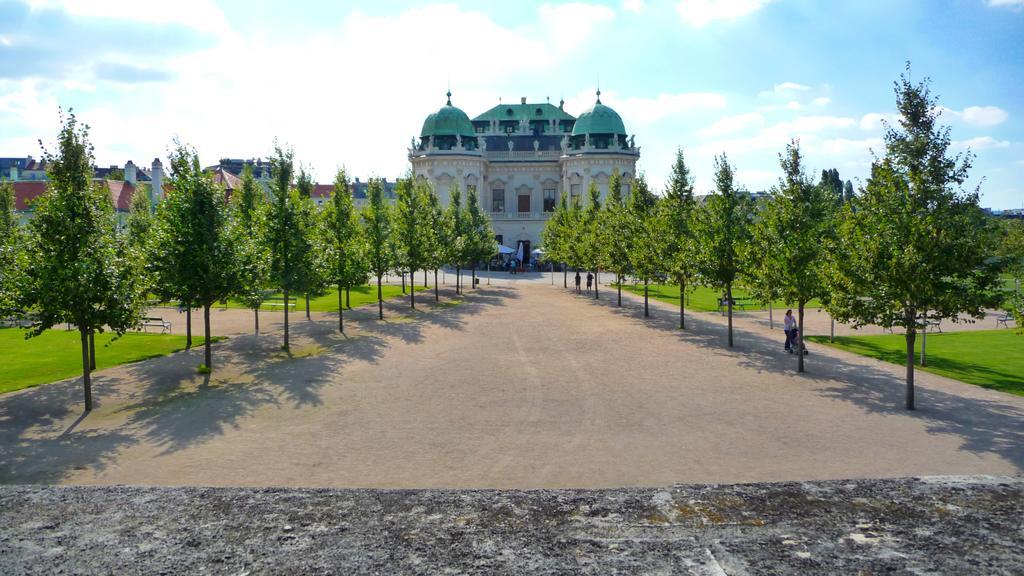 Streetview Wien - Premium Apartment Beim Belvedere Екстериор снимка