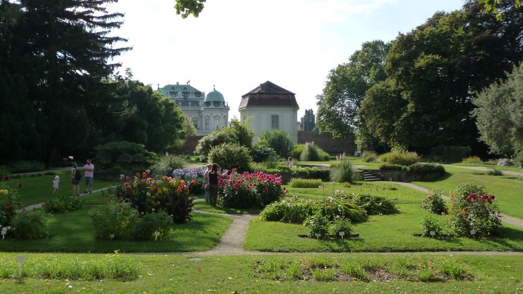 Streetview Wien - Premium Apartment Beim Belvedere Екстериор снимка
